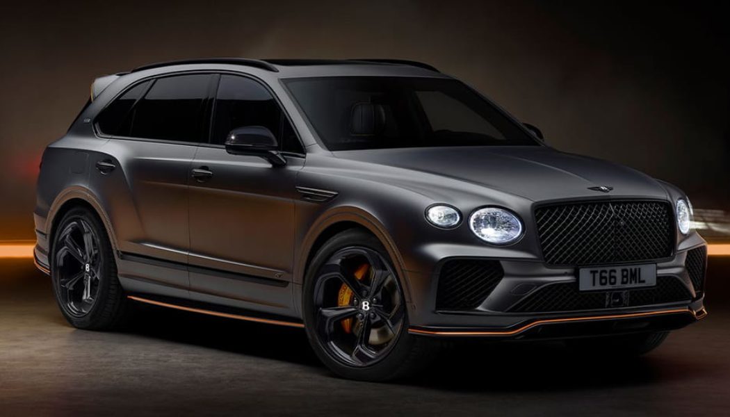 Bentley Features Black Wings on a Vehicle for the First Time in 105 Years