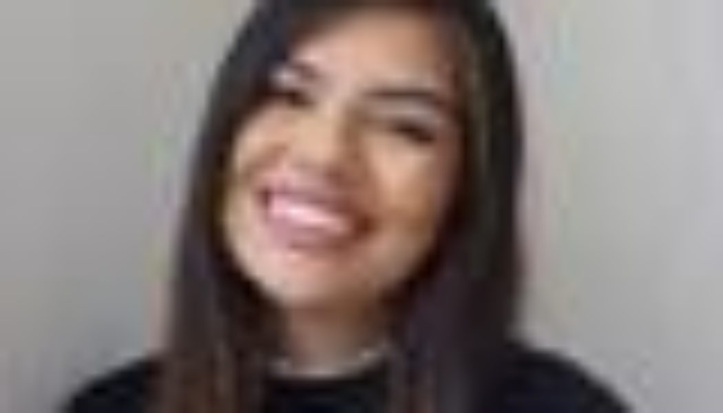 Singer Renée Fleming unveils healing powers of music in new book, "Music and Mind"