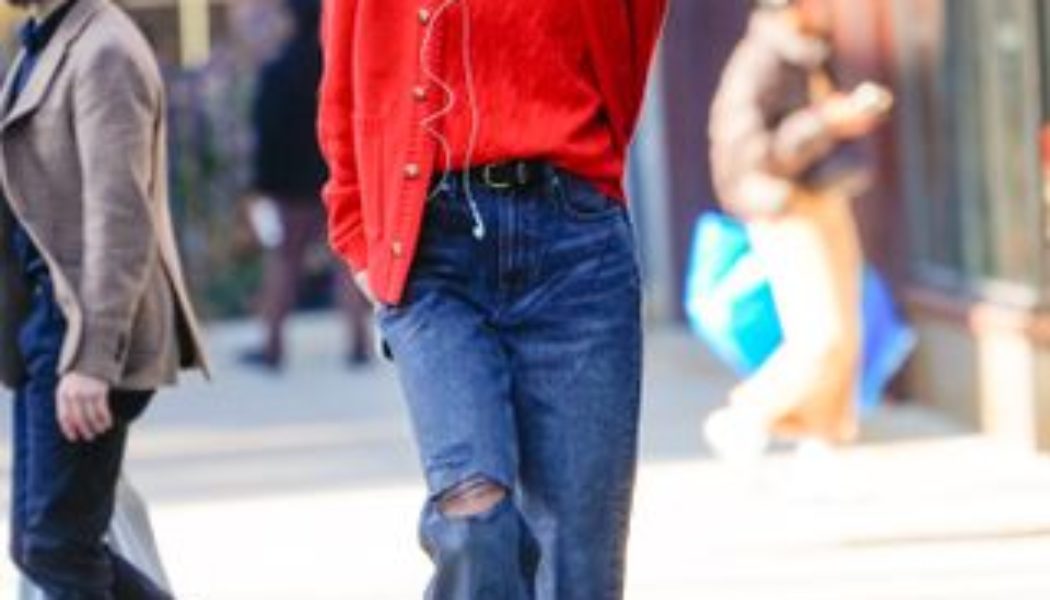 Surprise! Y2K's Biggest Jewellery Trend Is Back, and I'm 100 Per Cent Into It