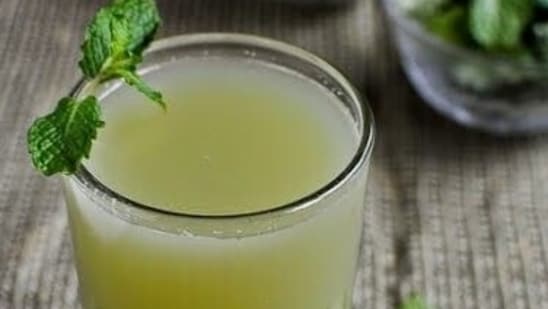 8. Add cholesterol lowering shot early in the morning. Apart from reducing cholesterol, it also lowers inflammation.&nbsp;(Pinterest)