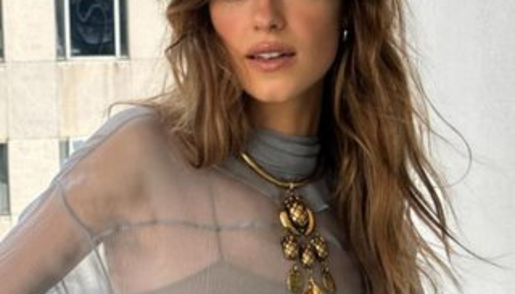 Daisy Edgar Jones's "Boho Fringe" Just Became Summer's Biggest Hair Trend