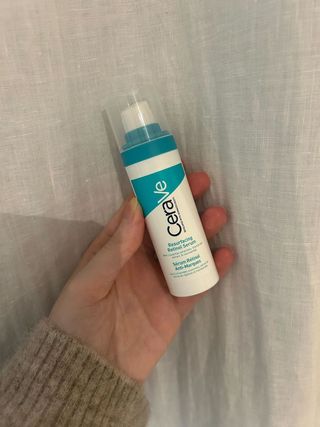 Junior beauty editor Grace Lindsay testing the Cerave retinol serum