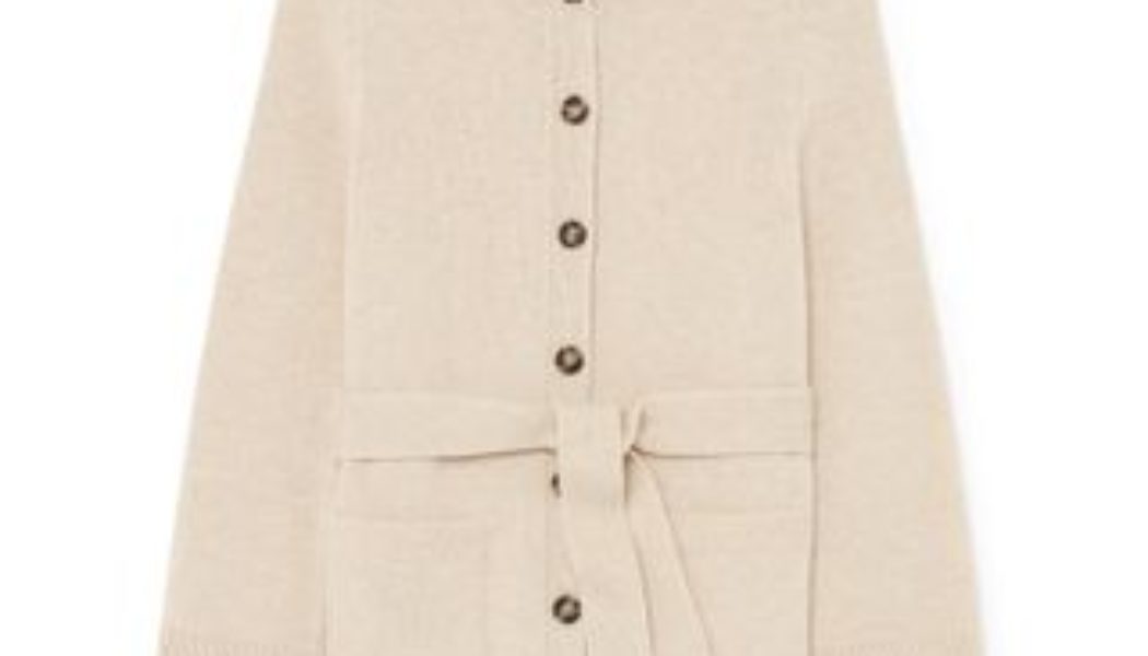 12 Minimalist Staples I'm Stealing from Gwyneth Paltrow's Wardrobe