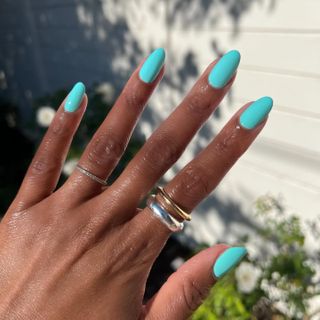 @themaniclub tiffany blue nails