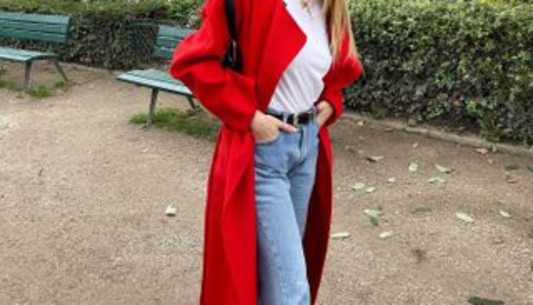 So *This* Is the French Way to Style Jeans and a White Tee for Winter