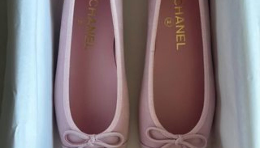 The Baby-Pink Chanel Ballet Flats That Are Going Viral Right Now