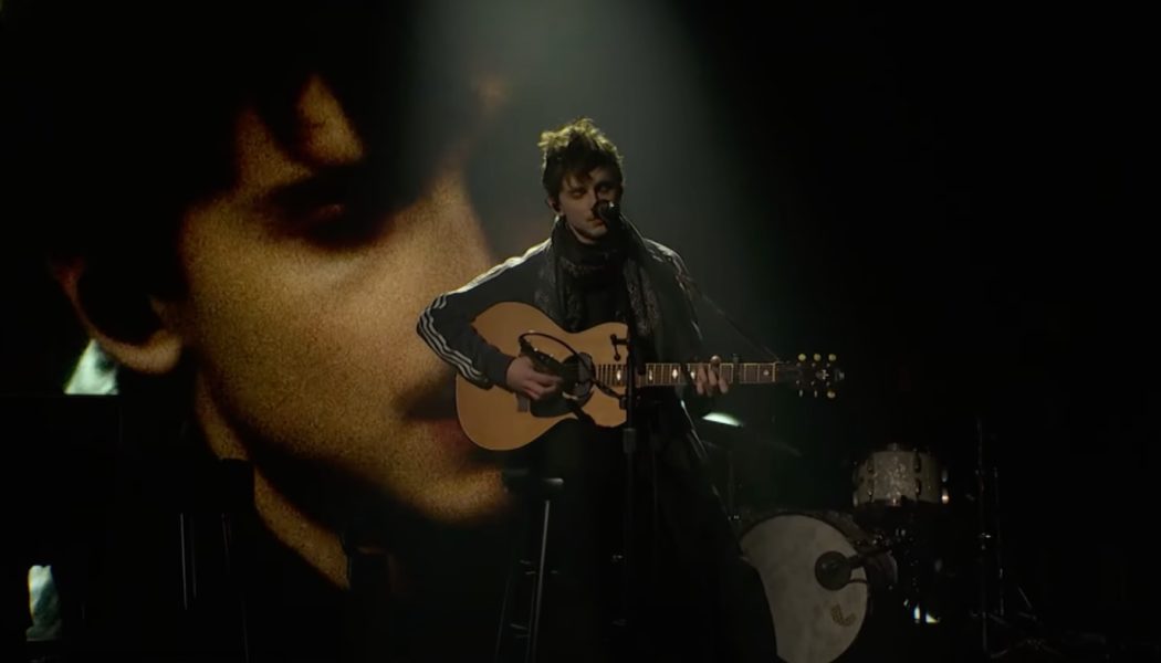 Timothée Chalamet plays Bob Dylan deep cuts on SNL