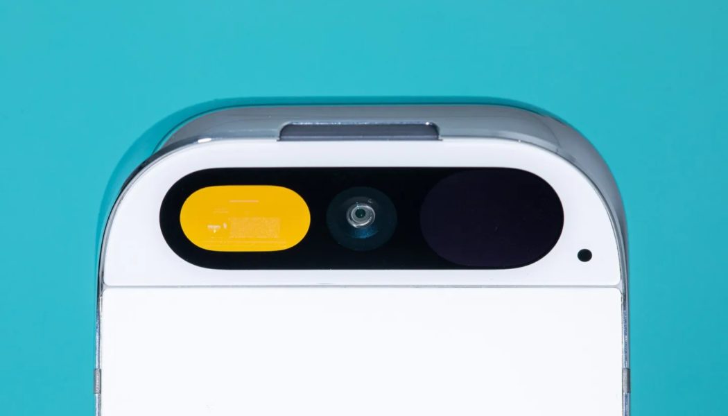 Humane is shutting down the AI Pin and selling its remnants to HP