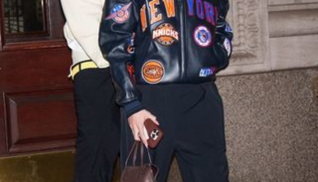 If You're Anti-Skinny Pants, This Is the Outfit That'll Make Baggy Trousers Look Current in 2025