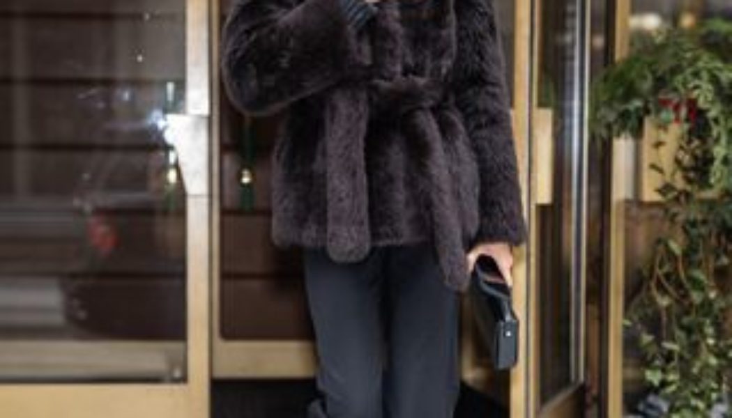 In 2026, Fashion People in Paris and NYC Will Still Be Wearing This High-Net-Worth Shoe Trend