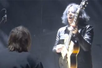 Jack White performs "Seven Nation Army" at SNL 50th anniversary concert