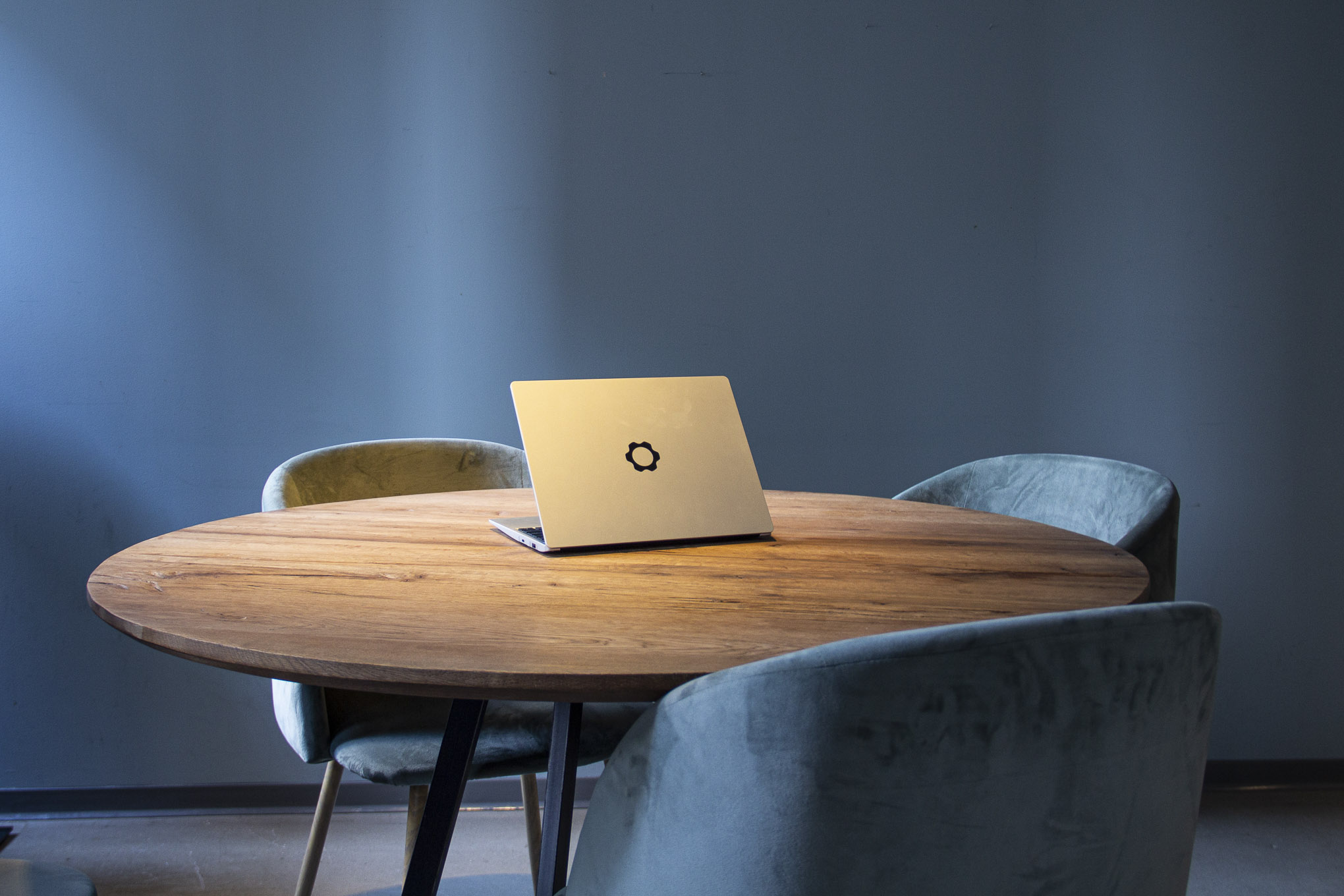 Best Cheap Laptop 2023: The Framework Laptop lid seen from behind.