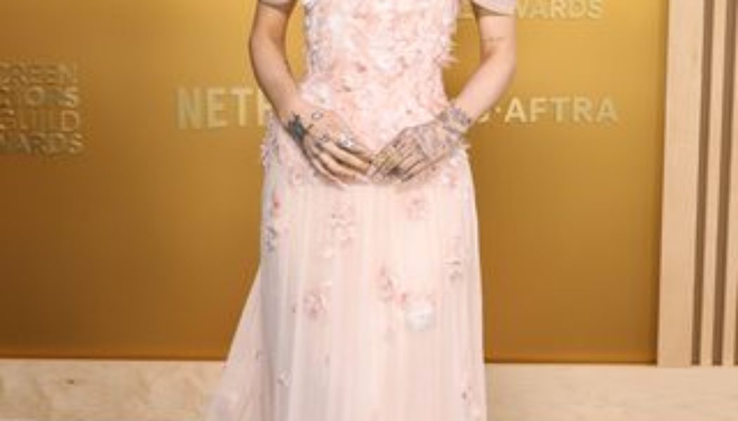 The Prettiest Red Carpet Looks From the 2025 SAG Awards