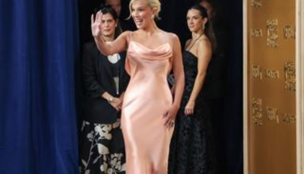 We're Behind the Scenes at the SAG Awards—All the Refreshingly Candid Pics You Haven't Seen