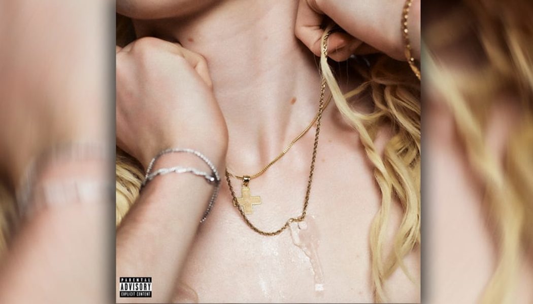 2hollis Shines On "style"