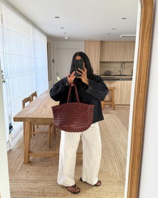 An image of influencer @monikh wearing flip flops, an alternative to ballet flats.