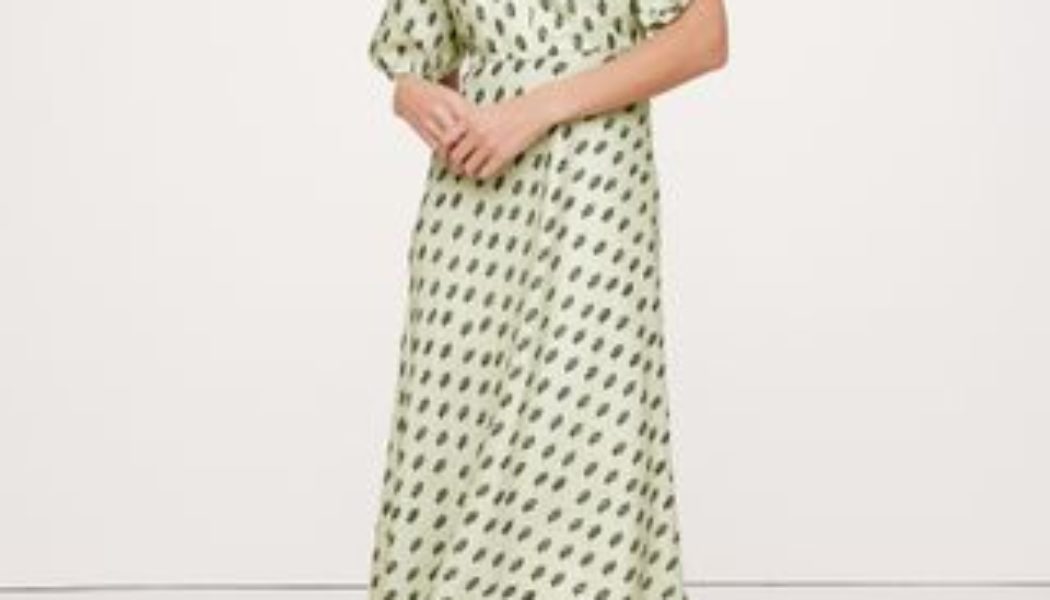 Attention! Banana Republic's Friends and Family Sale Is On—18 Pretty Pieces I'm Eyeing