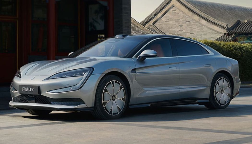 BYD’s YangWang Launches 1,287-HP Supersedan