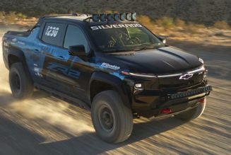 Chevrolet Unleashes 1,100 HP Silverado EV ZR2 Race Truck Concept