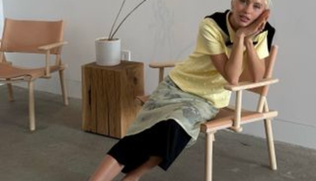 Iris Law Just Wore the London-Girl-Coded Ballet Flats Trend We'll Be Seeing in the City all Summer