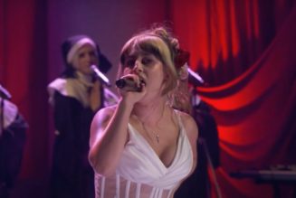 Mannequin Pussy perform "I Got Heaven" backed by nuns on Everybody's Live