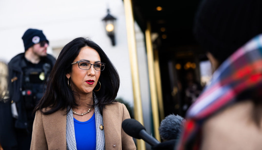 Ms. Whitefolks: Lauren Boebert Cites "White Pimps" In Racist Attack, Xitter Snaps