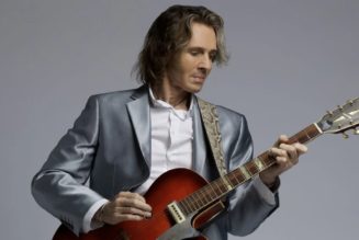 Rick Springfield just learned he suffered brain damage from onstage fall 25 years ago