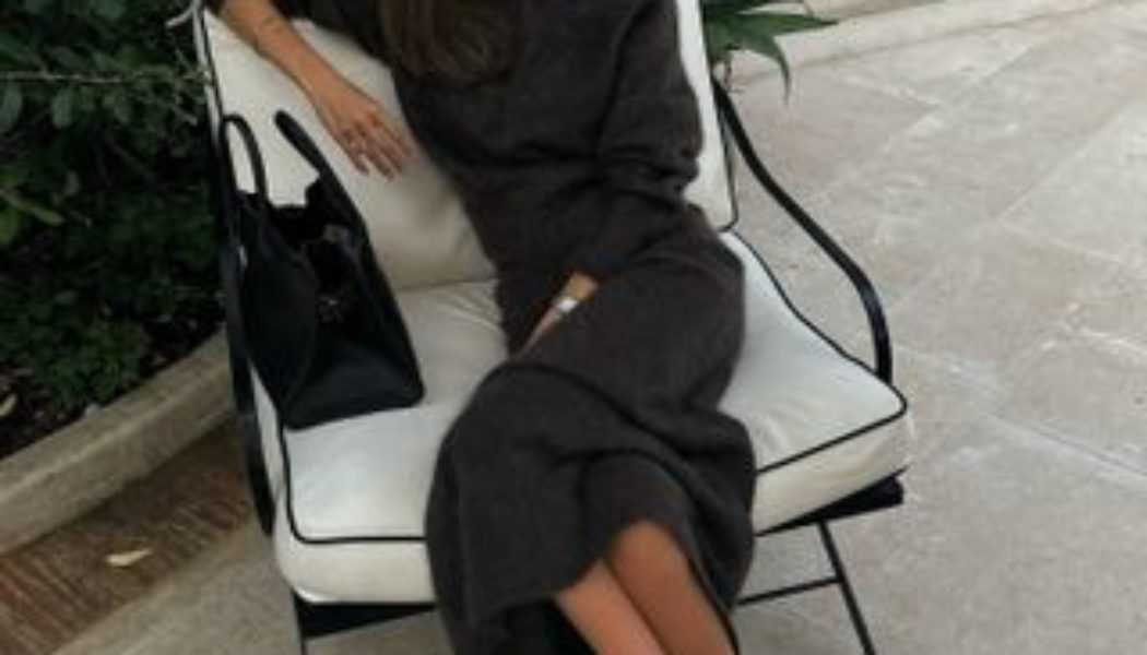 Suddenly, Everyone in Fashion is Wearing This Fresh Flat Shoe Trend With Jeans and Skirts