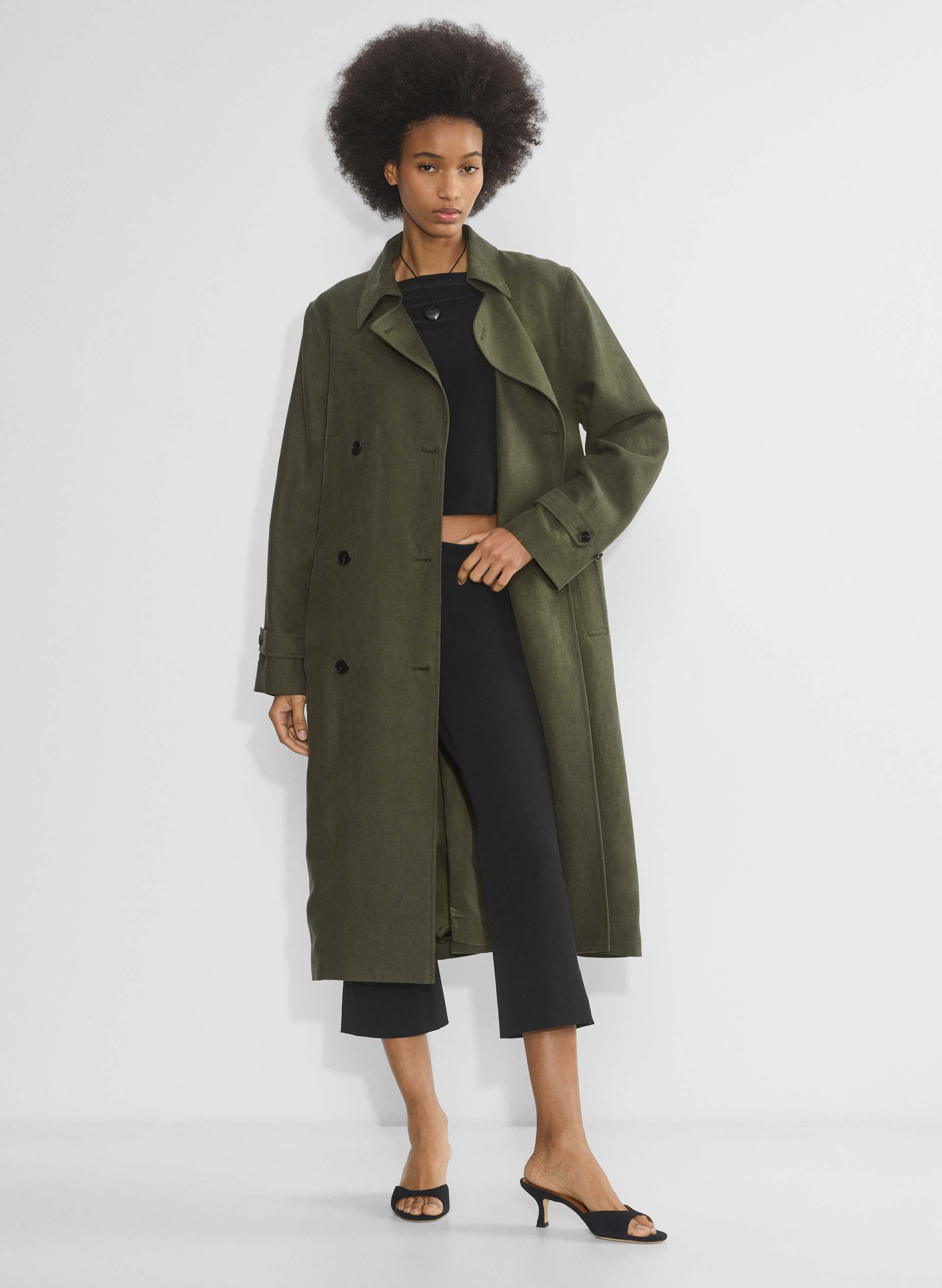 Wilfred, Labyrinth Trench Coat