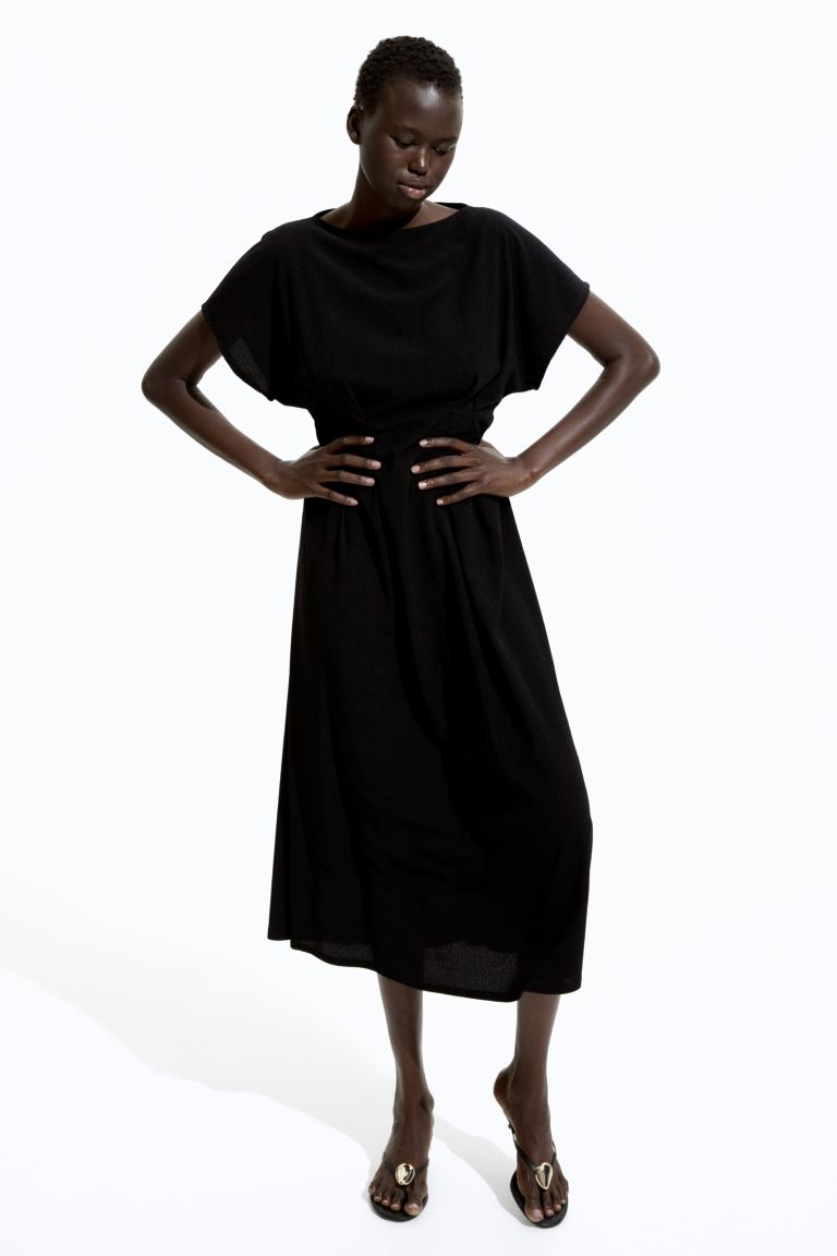 Defined-Waist Maxi Dress