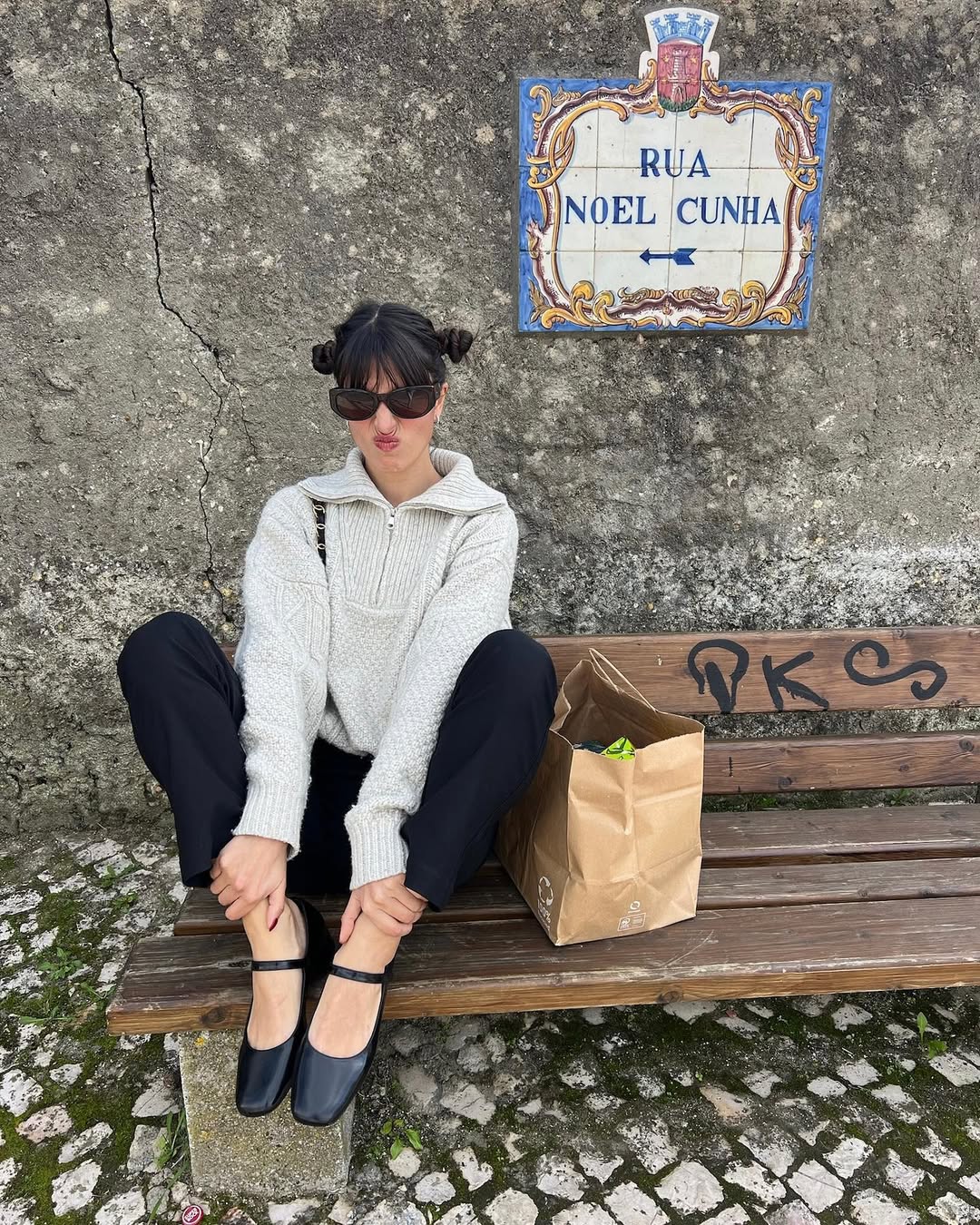 @tamaramory wears mary janes with black trousers.