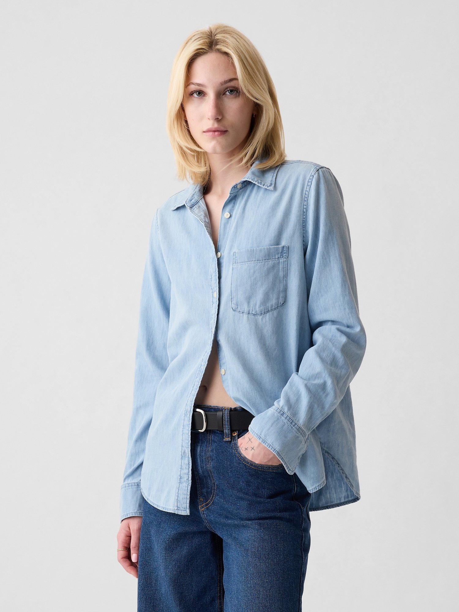 Gap, Organic Cotton Denim Classic Shirt