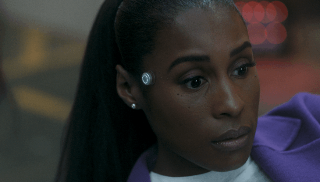 Fans Are Not Feeling Issa Rae's Performance In 'Black Mirror' Season 7's "Hotel Reverie" Episode