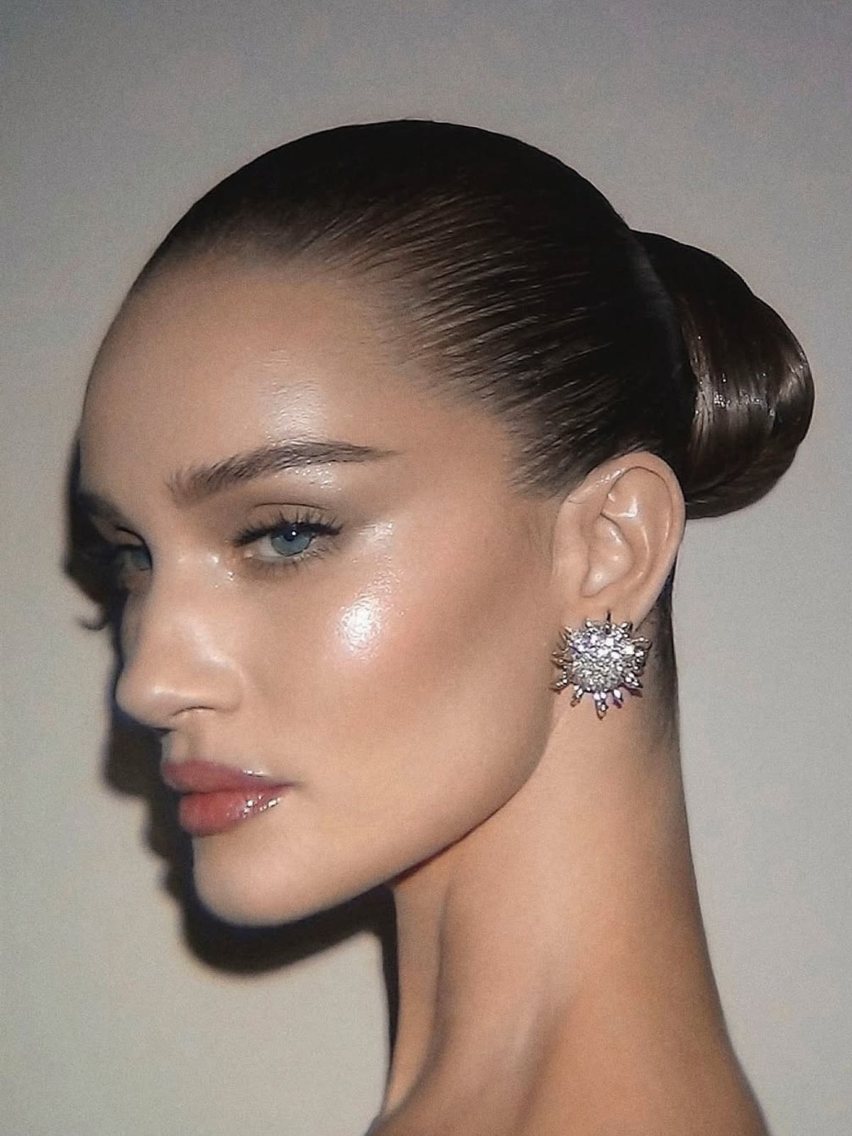 @rosiehw Chignon trend