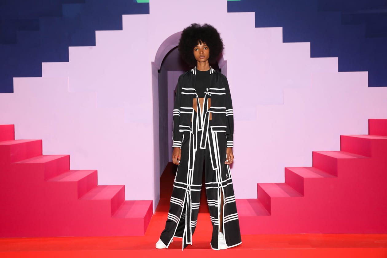 hallyu! the korean wave museum rietberg zurich summer exhibition art fashion music bts blackpink contemporary culture squid games parasite victoria and albert