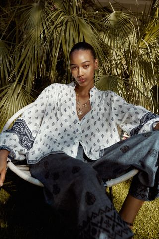 Printed Blouse With Puff Sleeves