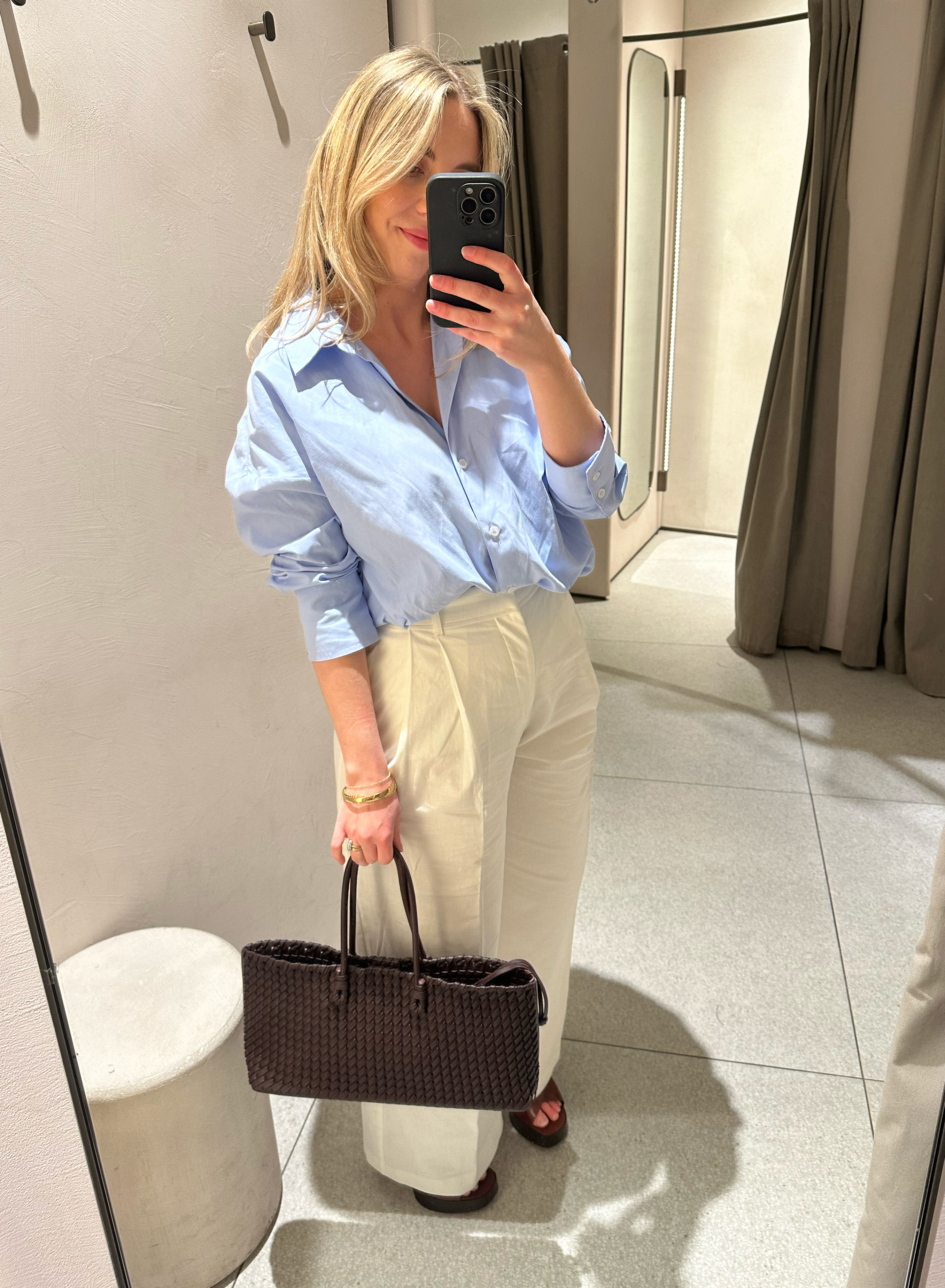 Deputy Editor Maxine Eggenberger tries on Zara's cream linen trousers