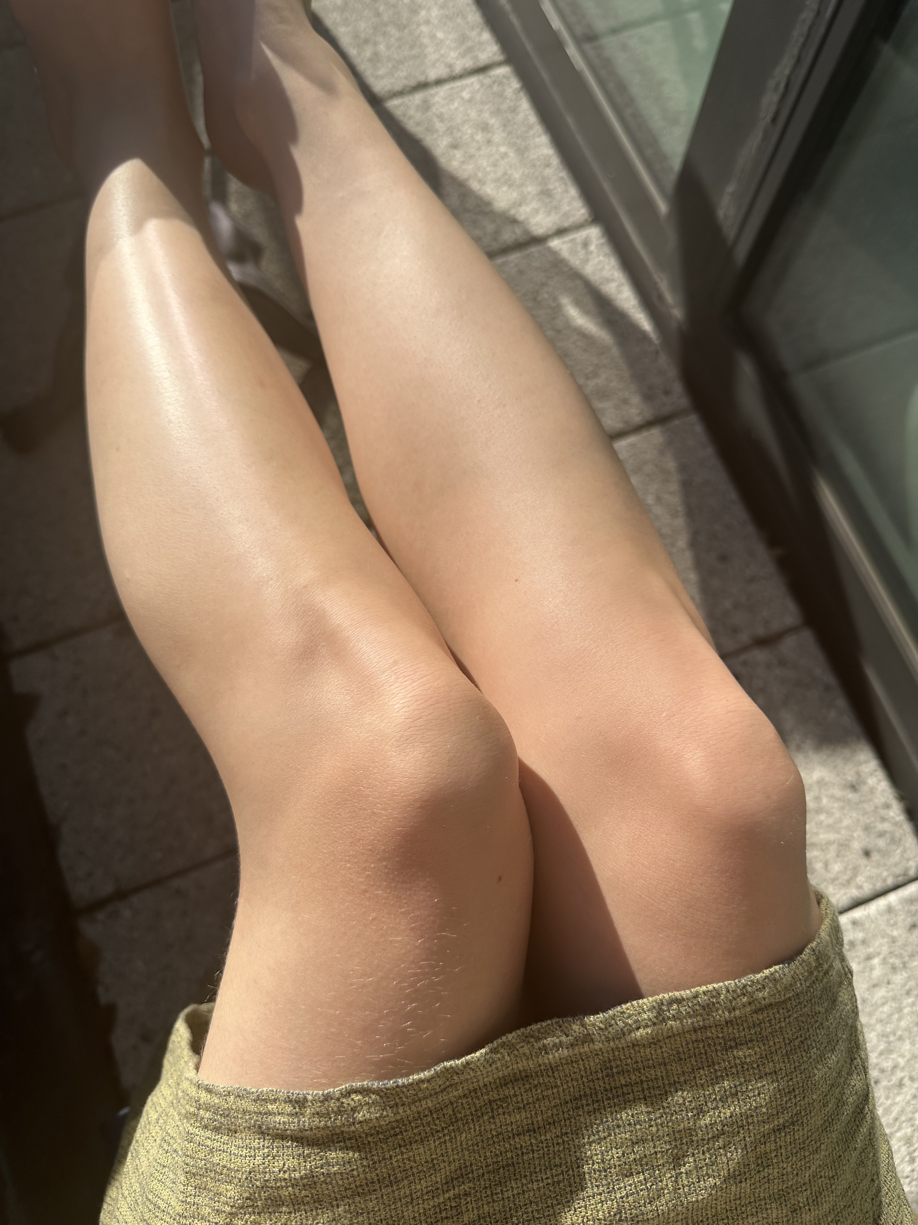 Jamie Schneider testing Hanni's Splash Salve