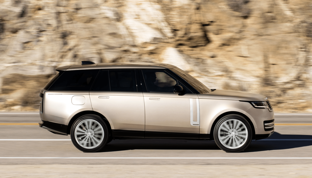 Jaguar Land Rover pauses US shipments over Trump tariffs