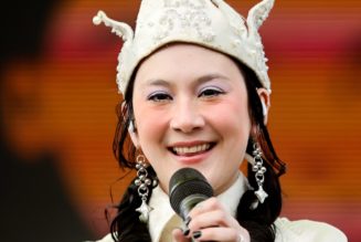 Japanese Breakfast covers Gorillaz’s "On Melancholy Hill" at Coachella