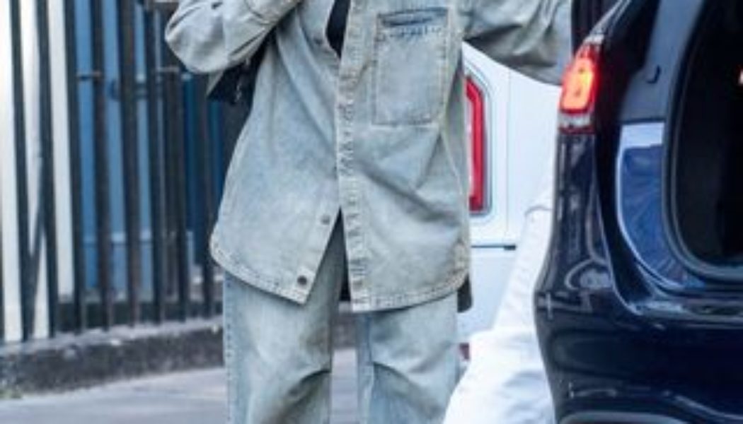 Margot Robbie Convinced Me to Try This "Polarizing" Denim Trend—and Its Fragrance Equivalent