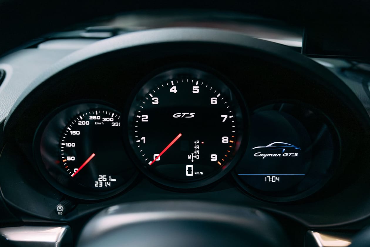 2025 Porsche 718 Cayman GTS Hypedrive Test Drive Review