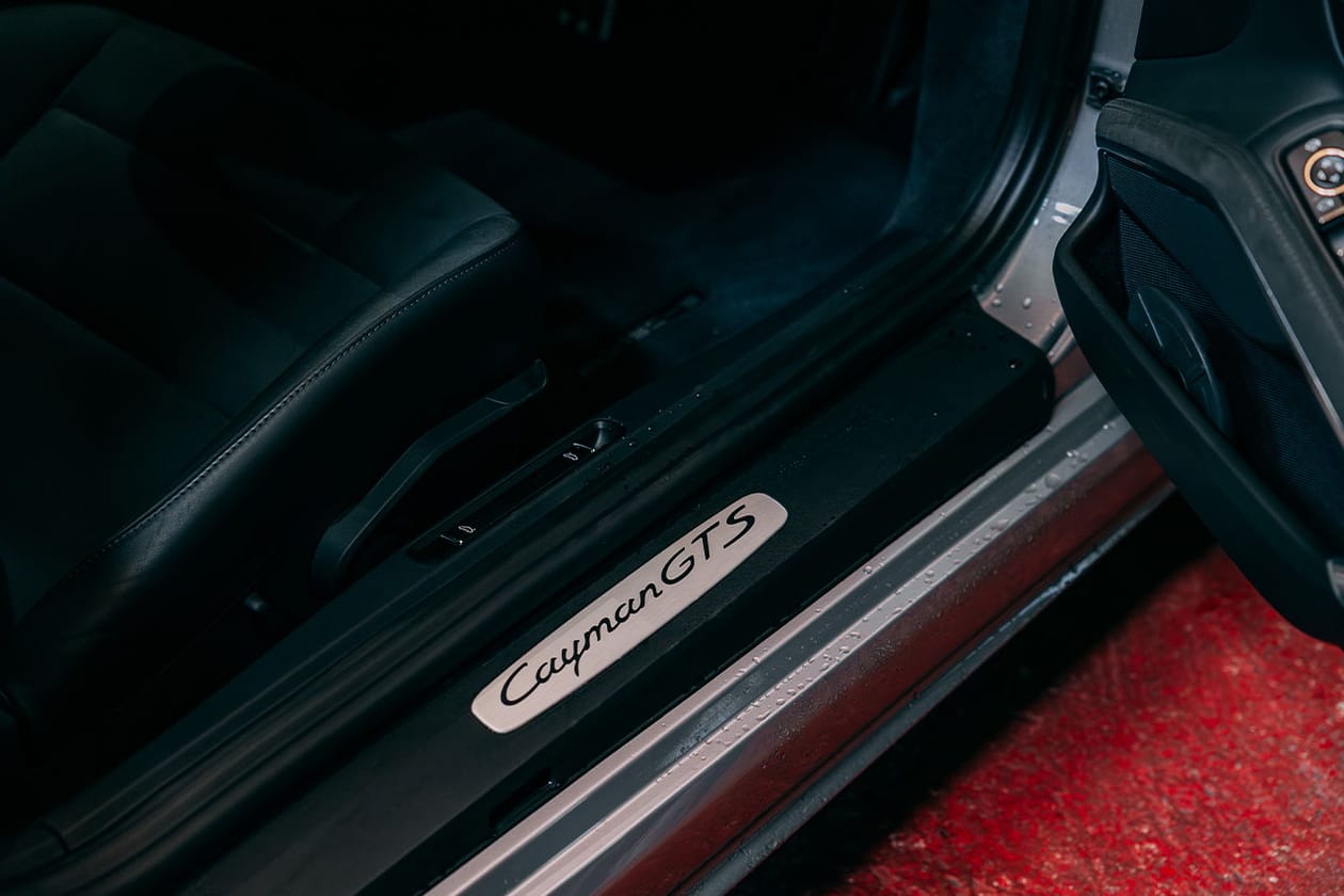 2025 Porsche 718 Cayman GTS Hypedrive Test Drive Review