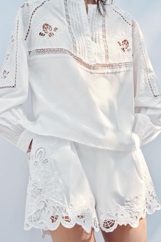 Zw Collection Embroidered Pleated Shorts