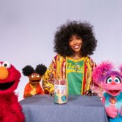 SZA Performs New Song About Gratitude On 'Sesame Street' [Video]