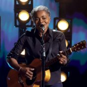 Tracy Chapman advocates for buying records instead of streaming