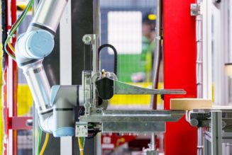 Amazon develops a robot that ‘feels’ touch, just like its human workers