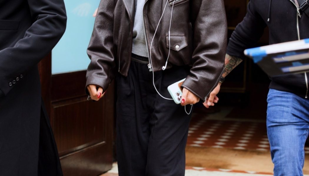 Buh-Bye, Heels—The Controversial Flat-Shoe Trend I Saw So Many Celebs Wear After the Met Gala