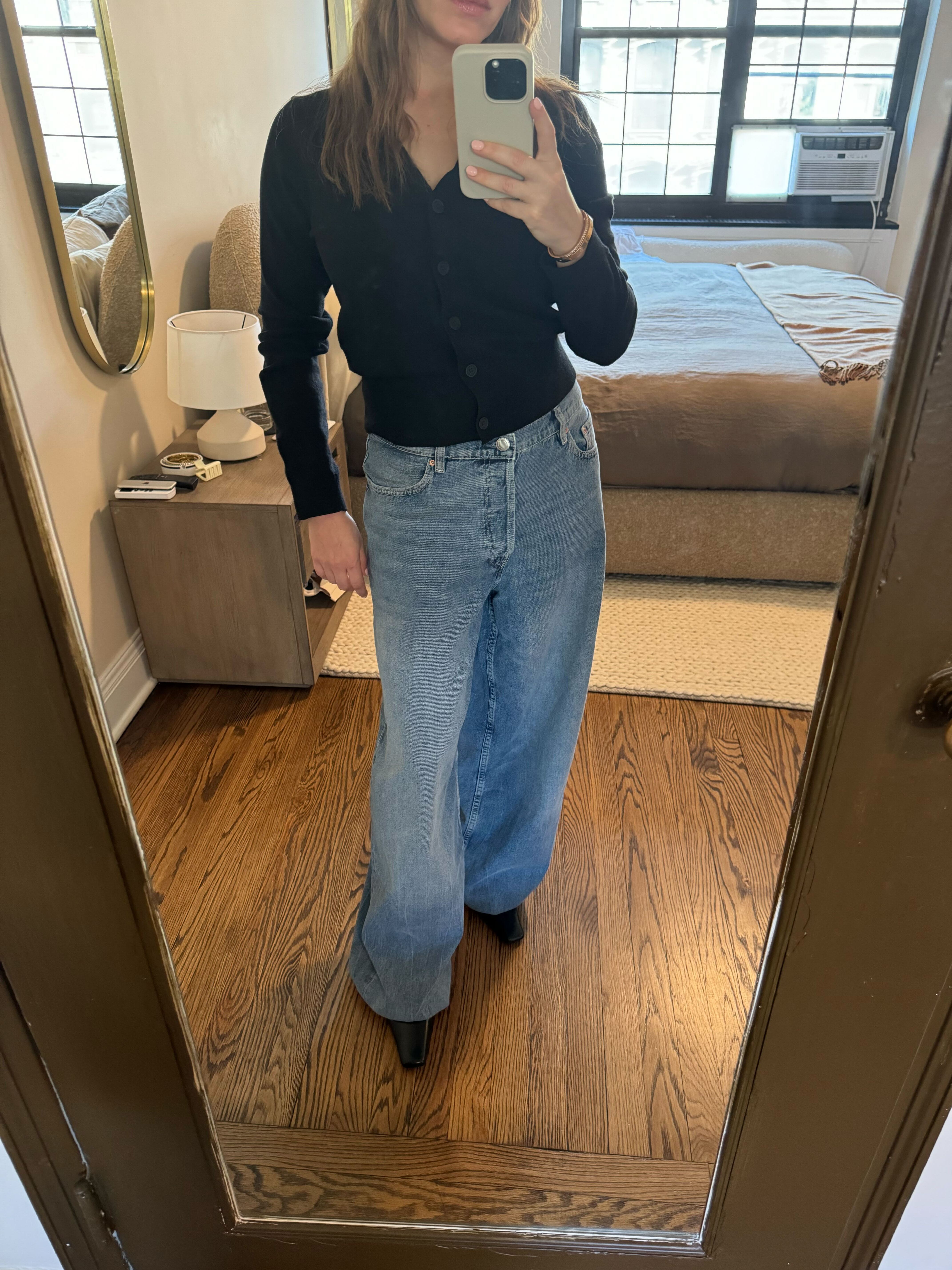 Nikki tries on J.Lo's DL1961 Razi Wide Barrel High Rise Jeans