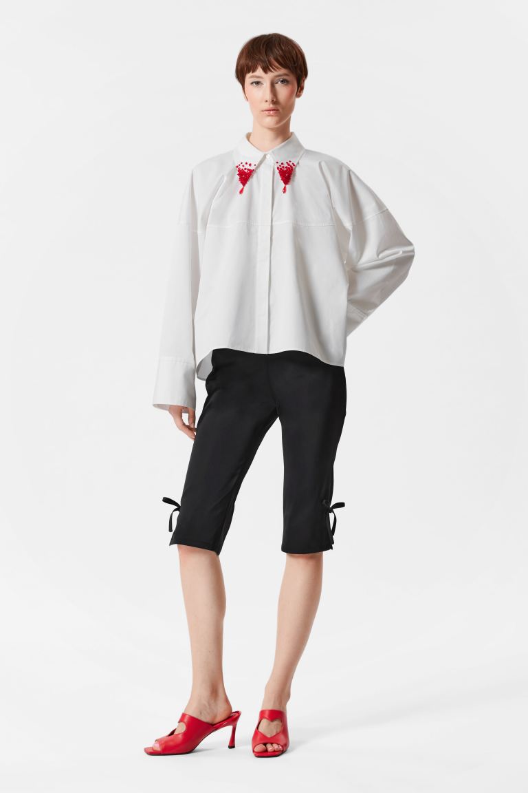 Ribbon-Detailed Capri Trousers